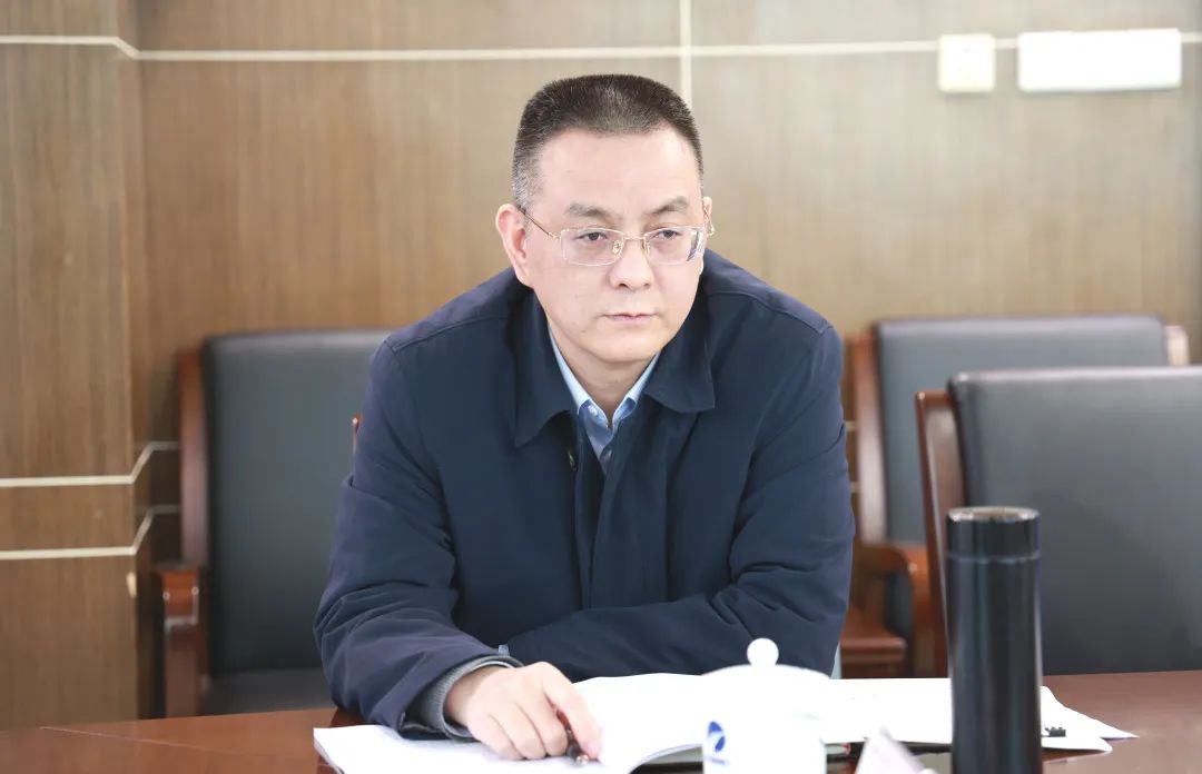 湘電集團召開(kāi)第六屆董事會(huì )第十一次會(huì )議 彭堅中.jpg 湘電集團召開(kāi)第六屆董事會(huì )第十一次會(huì )議 彭堅中.jpg